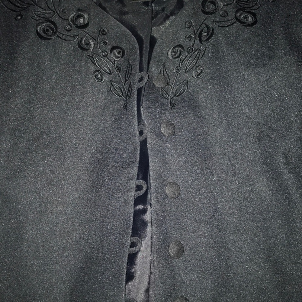 Black Blazer - Picture 3 of 6